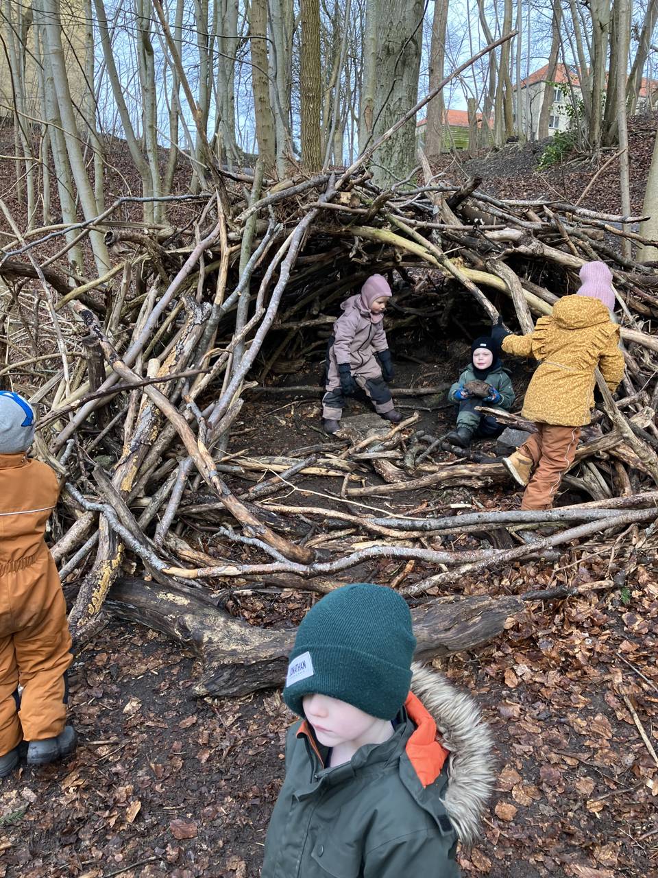 Hule i udeområdet i Børnehaven Dragonvej